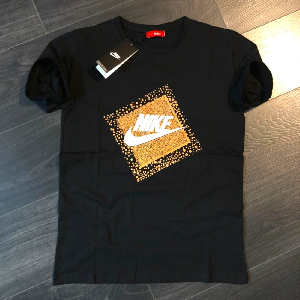 Men’s shirts